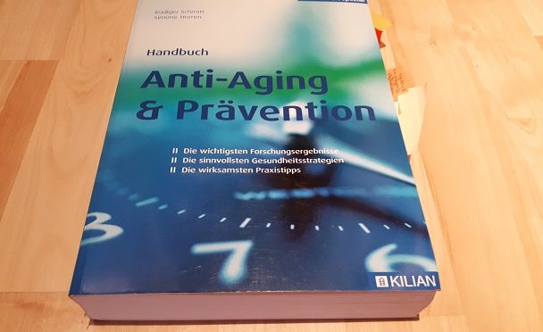 Bücher-Adventskalender 2017, 22. Türchen, Handbuch Anti-Aging & Prävention